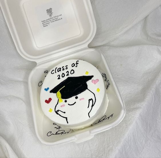 kado-untuk-wisuda-bento-cake